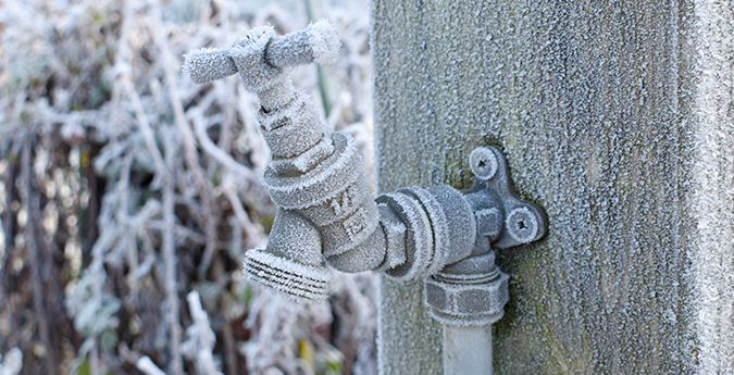 Eingefrorene Wasserleitung