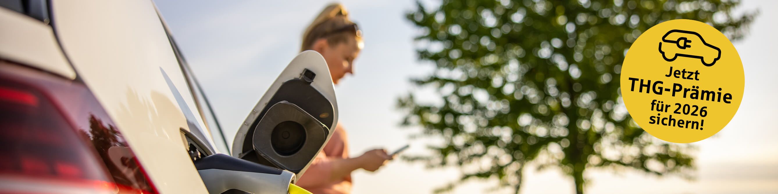 THG-Prämie - Elektro Auto wird geladen