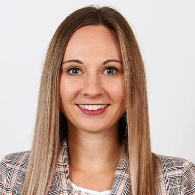 Nadine Tews
