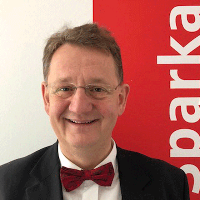Arndt Halbach