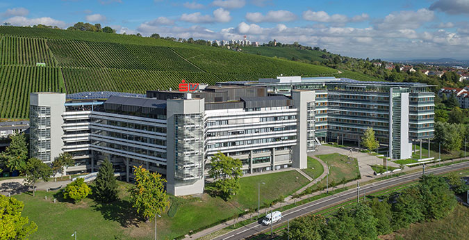 Gebäude der SV SparkassenVersicherung in Stuttgart