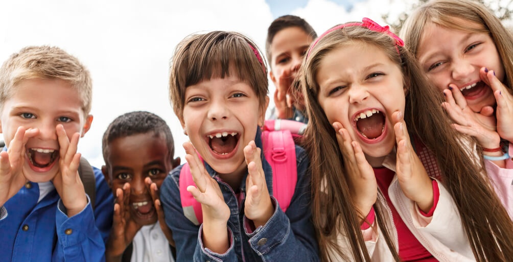 Lachende Kinder