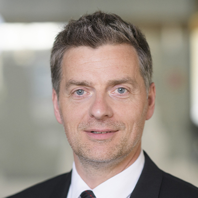 Michael Orth i.Hs.der Sparkasse Langen-Seligenstadt